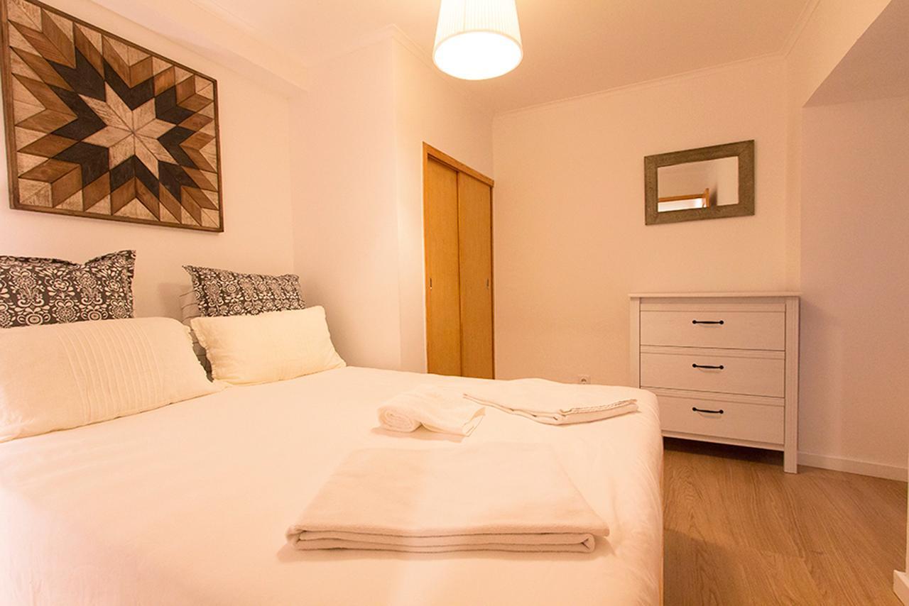 Cosy Chiado By Homing Apartment Lisbon Bagian luar foto